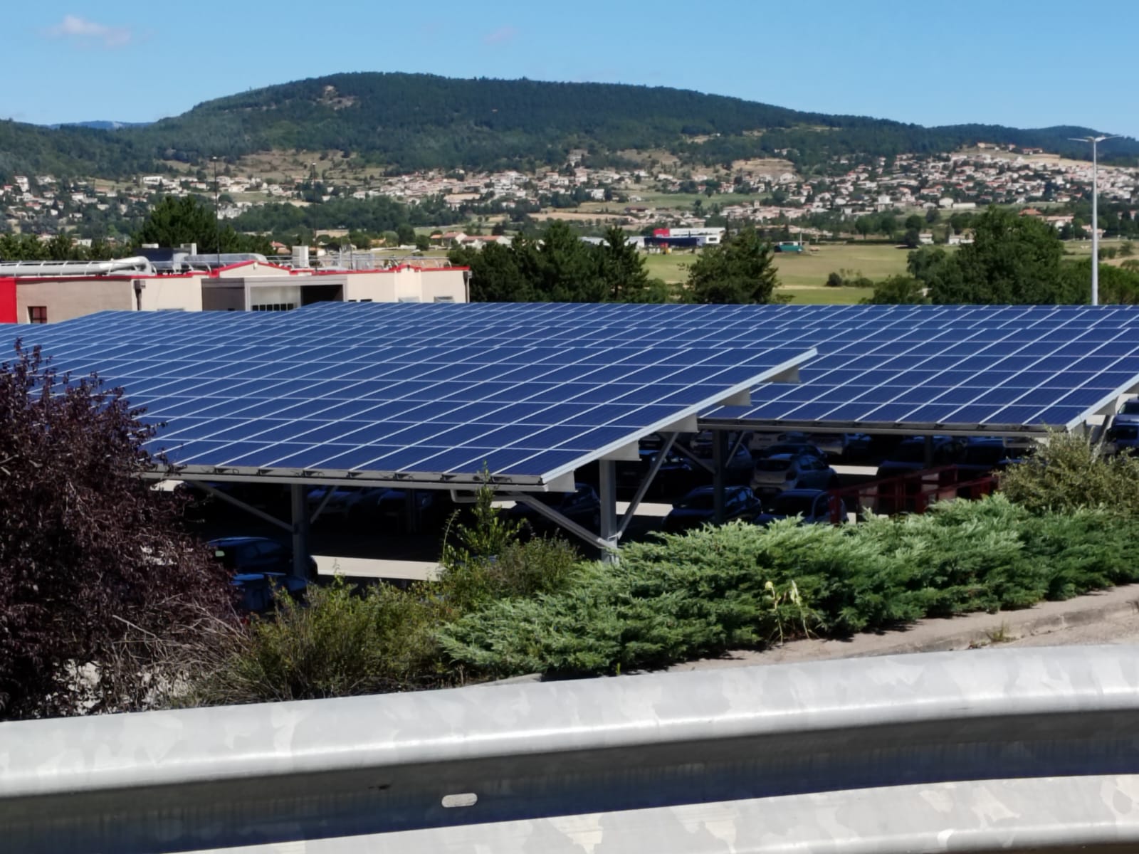 Ombrières photovoltaïques